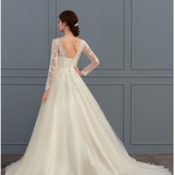 The Illusion - Picture 1 of 3